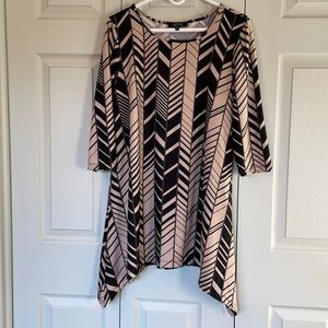 Tan/Black tunic top 3/4 sleeve